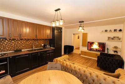 Apartament cu 3 camere decomandat, mobilat în Universitate