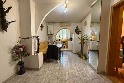 Apartament cu 3 camere decomandat, mobilat în Torontalului - 7