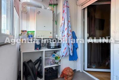 Apartament cu 3 camere decomandat în Astoria - 13