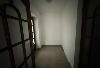 Spațiu comercial, de 56 mp, în Central