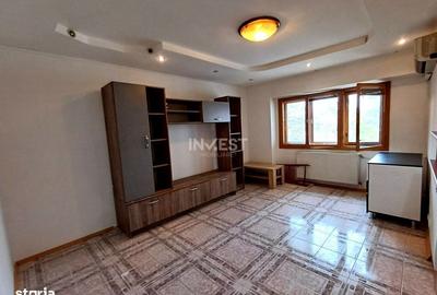 Apartament cu 3 camere decomandat în Albești