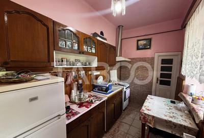 Casă cu 3 camere cu Teren 3300 Mp în Șeica Mare - 10