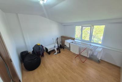 Apartament cu 2 camere decomandat, mobilat în Freidorf - 10