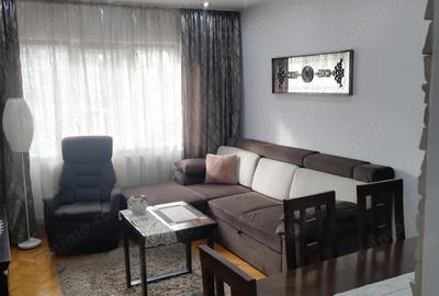 Apartament cu 3 camere semidecomandat în Circumvalațiunii