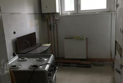 Apartament 2 camere etajul 2 zona Gemenii - 2