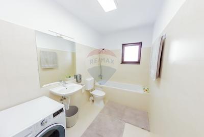 Casă cu 6 camere cu Teren 892 Mp în Est - 5