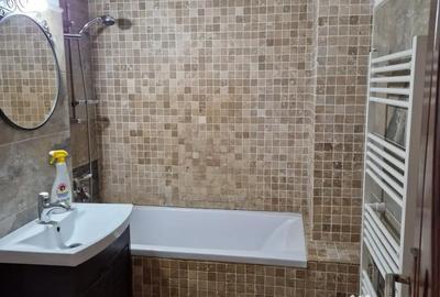 Apartament cu 2 camere decomandat în 9 Mai - 1