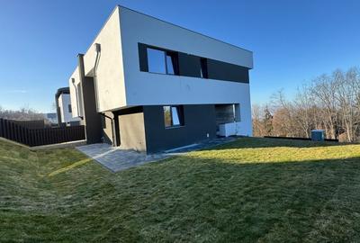 Duplex cu 5 camere cu Canalizare în Florești - 8