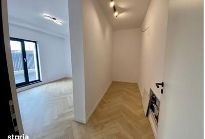 Apartament cu 4 camere în Central - 3