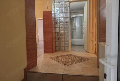 Apartament cu 3 camere semidecomandat în Eminescu - 3