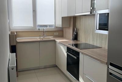 Apartament cu 3 camere decomandat în Polivalentă - 4