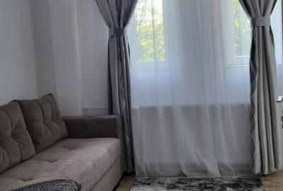 Apartament cu 3 camere decomandat în Decebal - 4