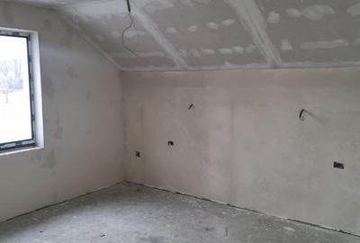 Casă individuală cu 4 camere cu Canalizare în Miroslava - 9