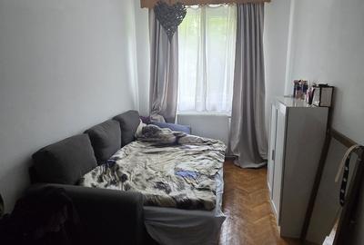 Apartament cu 3 camere semidecomandat în Central - 4
