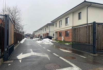 Duplex cu 6 camere cu Canalizare în Florești - 2