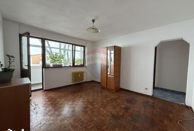Apartament cu 3 camere decomandat, mobilat în Giulești - 15