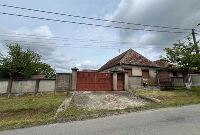 Casă cu 4 camere în Tășad - 3