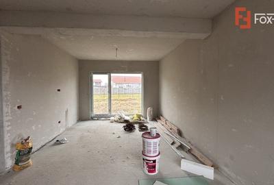 Duplex cu 3 camere cu Canalizare în Moșnița Nouă - 2