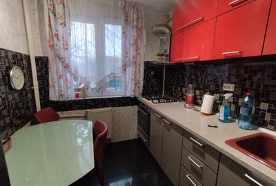 Basarabia  la 3 minute de Metrou Costin Georgian, etaj 1/4, mobilat. - 6