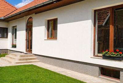 Casă cu 4 camere în Central - 2