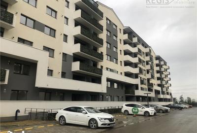 Apartament cu 3 camere decomandat în Sânpetru