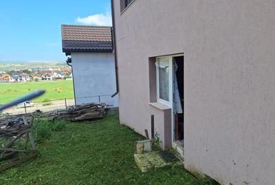 Urgent!Oferta de vanzare casa finisata in exterior, Dezmir, 171900 Eur - 11