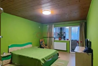 Casă cu 4 camere în Apărătorii Patriei - 8