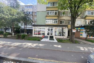 Spațiu comercial, de 80 mp, în Micro 19 - 7
