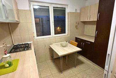 Apartament cu 3 camere semidecomandat, mobilat în Cotroceni - 2