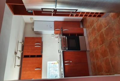 Casă cu 2 camere în 1 Mai - 7