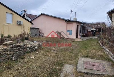 Casa in Banesti,-- 52.000e - 4