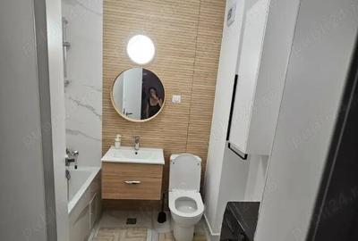 Apartament cu 3 camere decomandat în Parcul Carol