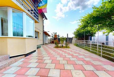 Rezidenta mobilata si echipata, cu lumina naturala, verdeata, vedere munte - 18