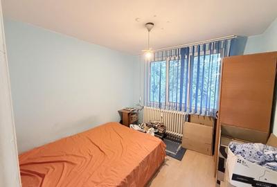 Apartament cu 3 camere decomandat în Valea Ialomiței