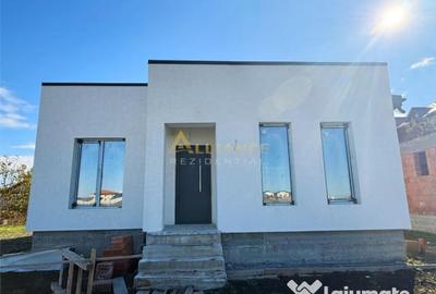 Apartament cu 4 camere decomandat în Berceni - 2