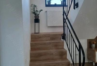 Casă cu 4 camere cu Teren 360 Mp în Balciu - 2
