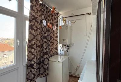 Apartament cu 2 camere semidecomandat în Lehliu - 4