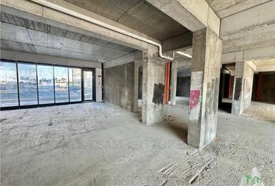 Spațiu comercial, de 236 mp, în Central - 6