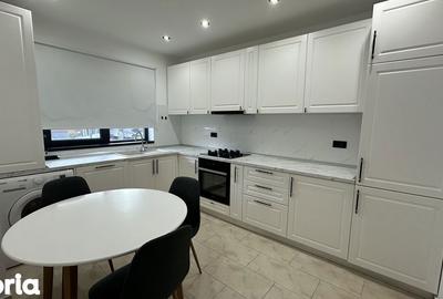 Casă cu 4 camere cu Teren 250 Mp în Tunari - 2