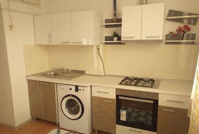 Apartament cu 2 camere decomandat în Central - 3