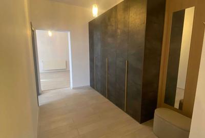 Apartament cu 3 camere decomandat în Exterior Vest - 2