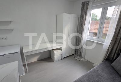 Garsoniera renovata la prima inchiriere etaj intermediar Lupeni - 2