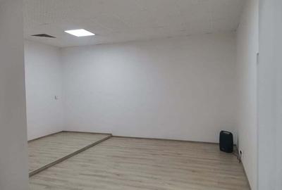 Spațiu comercial, de 260 mp, în Roman - 4