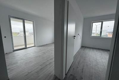 VANZARE APARTAMENT DECOMANDAT-48 MP-BALCON-COMISION 0% STATIE STB LANGA BLOC - 7
