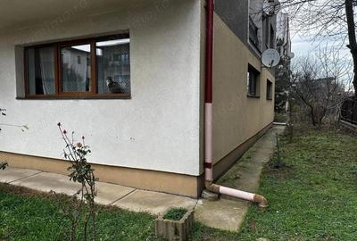 APARTAMENT 3 CAMERE-82 MP UTILI -10 MP BALCON-PARTER - STR. MUSICESCU - 2