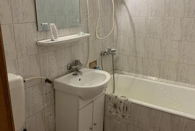 Apartament cu 3 camere decomandat în Sud - 8