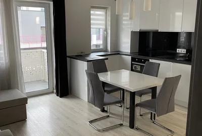 Apartament cu 3 camere semidecomandat, mobilat în Florești