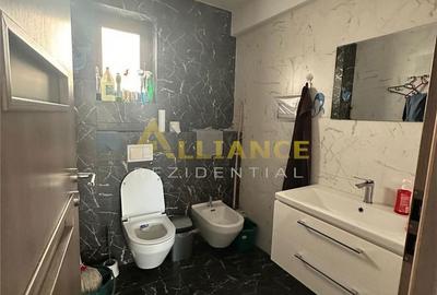 Casă cu 8 camere cu Teren 300 Mp în Central - 14