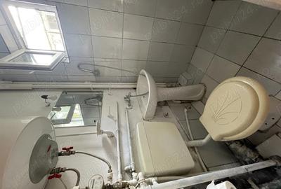 Proprietar vand garsoniera in zona Pia?a Rahova , sect 5 - 8