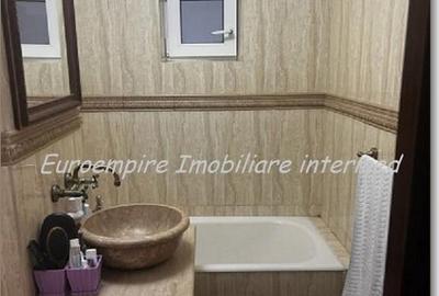 Apartament cu 3 camere decomandat în Faleza Nord - 2